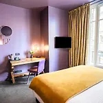 Nicolo - Tour Eiffel Hotel