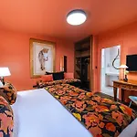 Nicolo - Tour Eiffel Hotel 3*